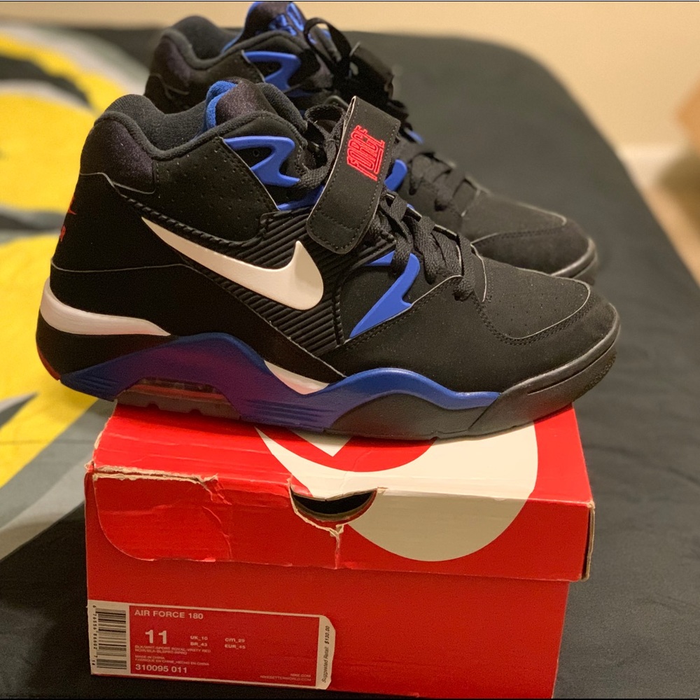 Nike Air Force 180